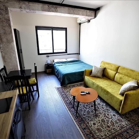 Lovely Studio In Tirana #1 Bagian luar foto