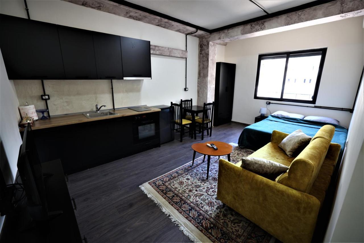 Lovely Studio In Tirana #1 Bagian luar foto